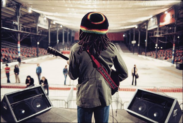 BUR7704_MarleyB_p116-17