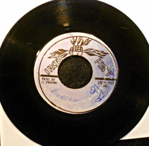 312845_381736445246143_1758557281_n