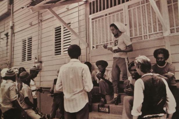 Bob holds court at 56 Hope Road, 1978