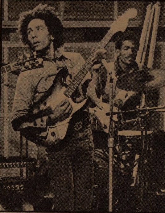 Melody Maker (Archive- 1926-2000)51.17 (Apr 24, 1976)- 32. drumbeat