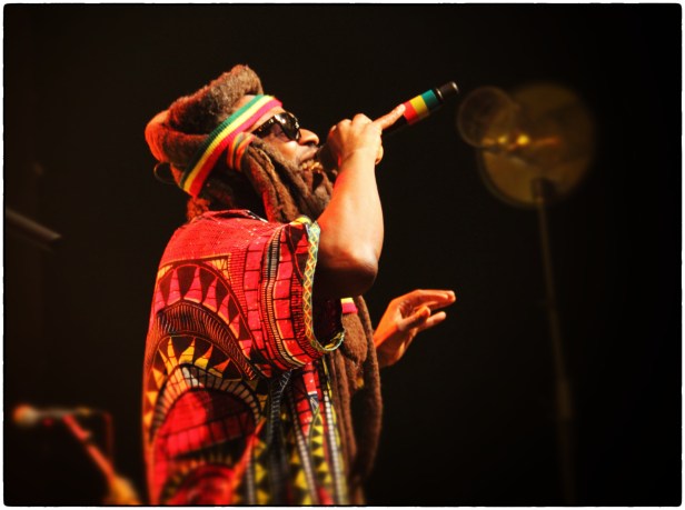 Steel Pulse Live Six Fours - Photo : Fred reGGaeLover  P. 2013