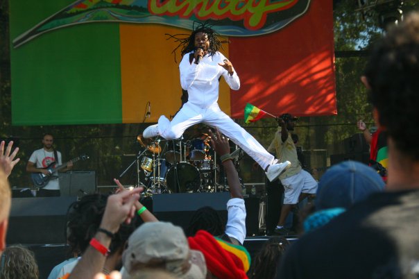 NORRIS MAN IS A WILD AND ENERGETIC PERFORMER