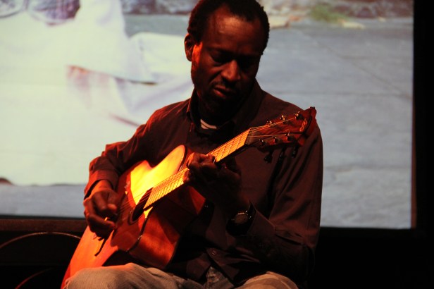 Ahamada Sims Live - Photo Fred reGGaeLover 2014