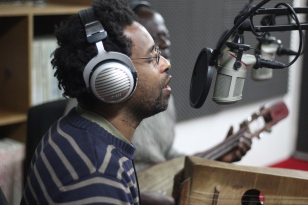 Ahamada Smis, live at radio grenouille - Photo Fred reGGaeLover 2014