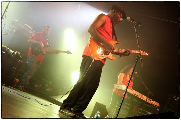 Clinton Fearon & Boogie Brown  , Live Babel Med Festival - Photo Fred reGGaeLover 2014