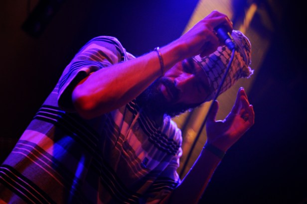Benoit / Stargate Backing Band , Live Cafe Julien , Marseille - Photo Fred reGGaeLover 2014