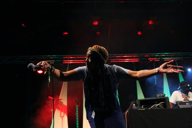 Mad Professor & Sister Aisha - Photo Fred reGGaeLover 2014