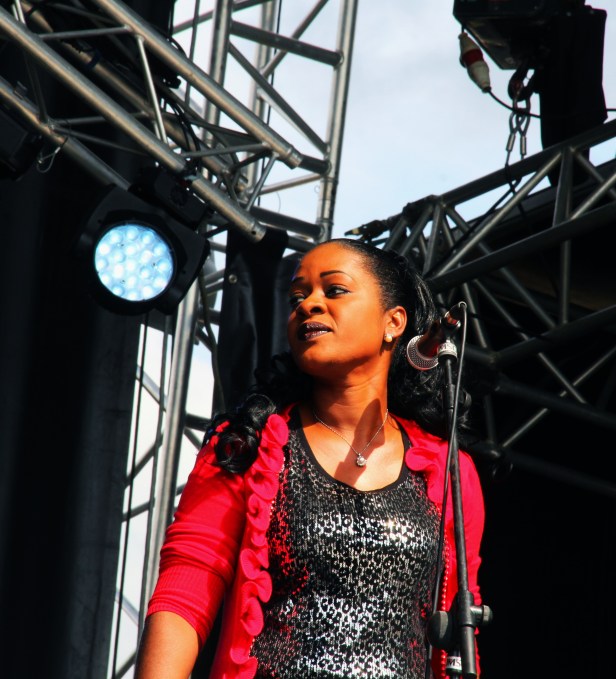 U-Roy Back Vocalist Winsome Benjamin, Live Reggae Sun Ska 2014 - Photo Fred reGGaeLover 2014