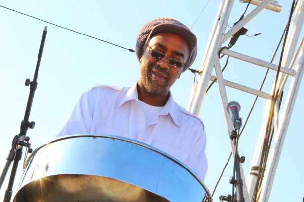 Mad Professor, Soundcheck , at La Friche - Photo : Fred reGGaeLover 2014