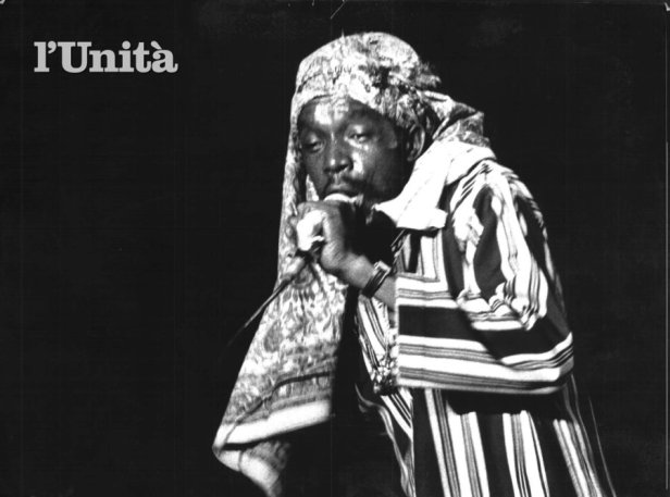 peter tosh in rome - photo l'unita magazine, italy