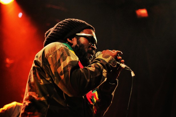2014-11-14 Chezidek & Green And Fresh Band , Live Akwaba  - Photo : Fred reGGaeLover 2014
