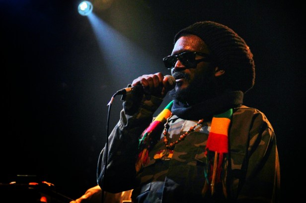 2014-11-14 Chezidek & Green And Fresh Band , Live Akwaba  - Photo : Fred reGGaeLover 2014