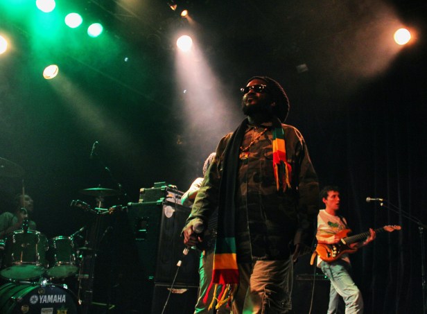 2014-11-14 Chezidek & Green And Fresh Band , Live Akwaba  - Photo : Fred reGGaeLover 2014