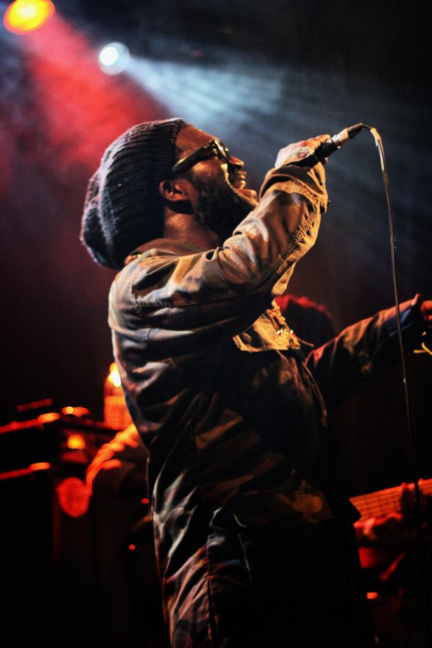 2014-11-14 Chezidek & Green And Fresh Band , Live Akwaba  - Photo : Fred reGGaeLover 2014